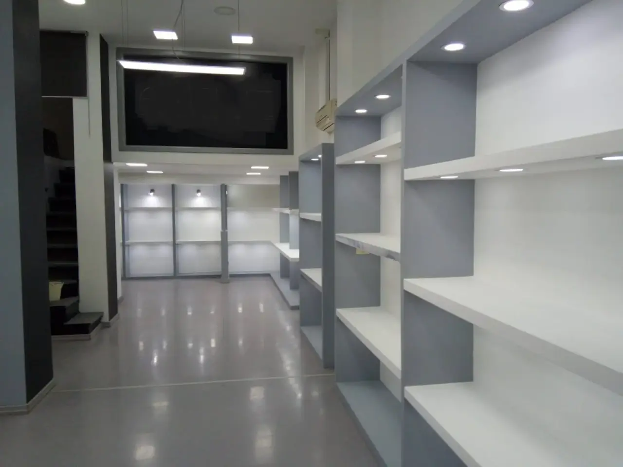 Negozio in Via Roma 96, Rieti, {3} - Foto 1