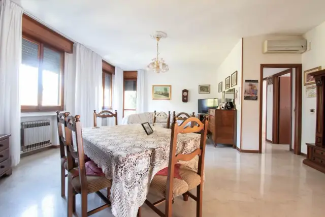 4-room flat in {3}, Viale G. di Vittorio 54 - Photo 1