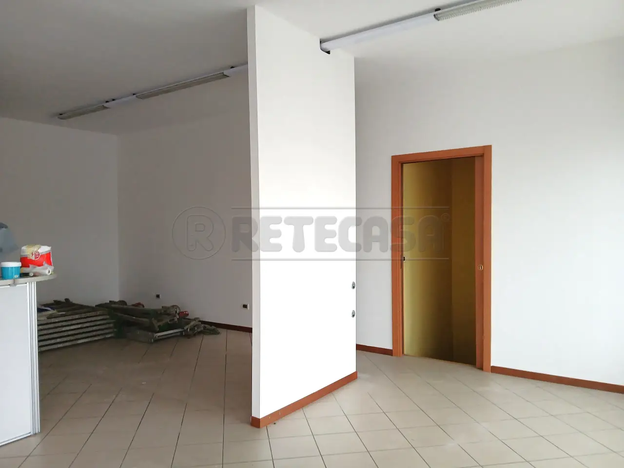 Palazzina commerciale in Via Riviera Berica , Nanto, {3} - Foto 2