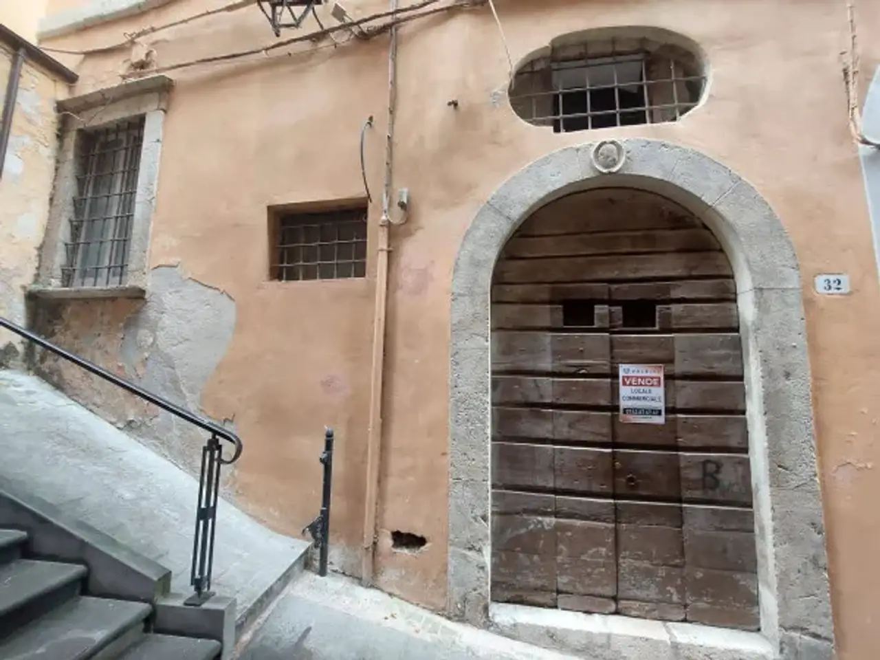 Negozio in Via della Salaria Vecchia, Spoleto, {3} - Foto 1