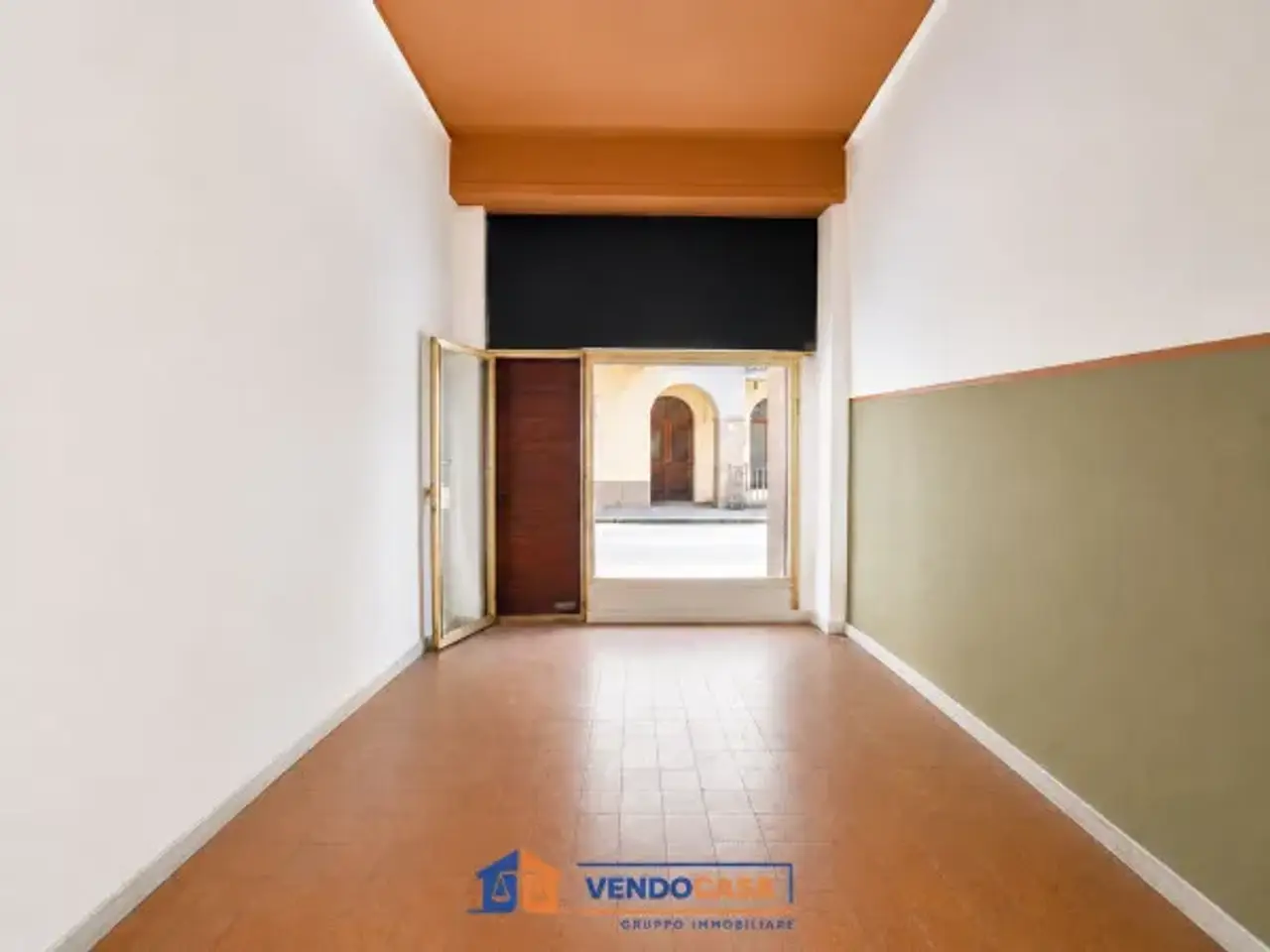 Negozio in Via Fratelli Giuseppe E Antonio Carle 5c, Torino, {3} - Foto 1