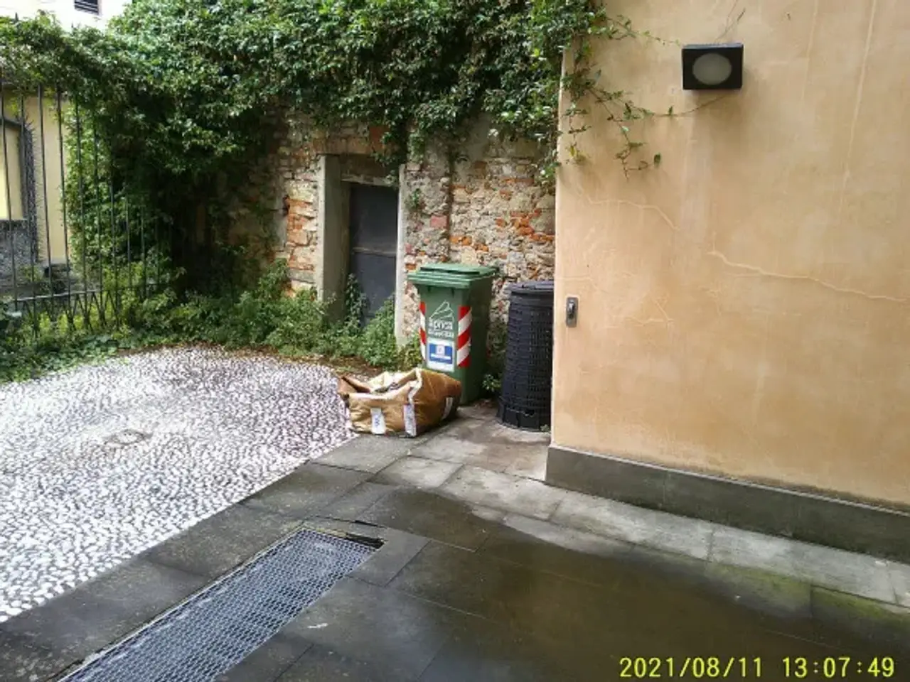 Abbigliamento in , Bergamo, {3} - Foto 1