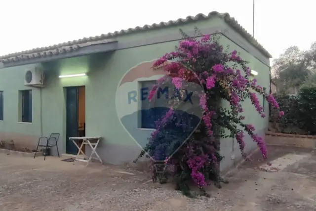 Villa in Contrada Regalsemi Sn, Caltagirone - Foto 1