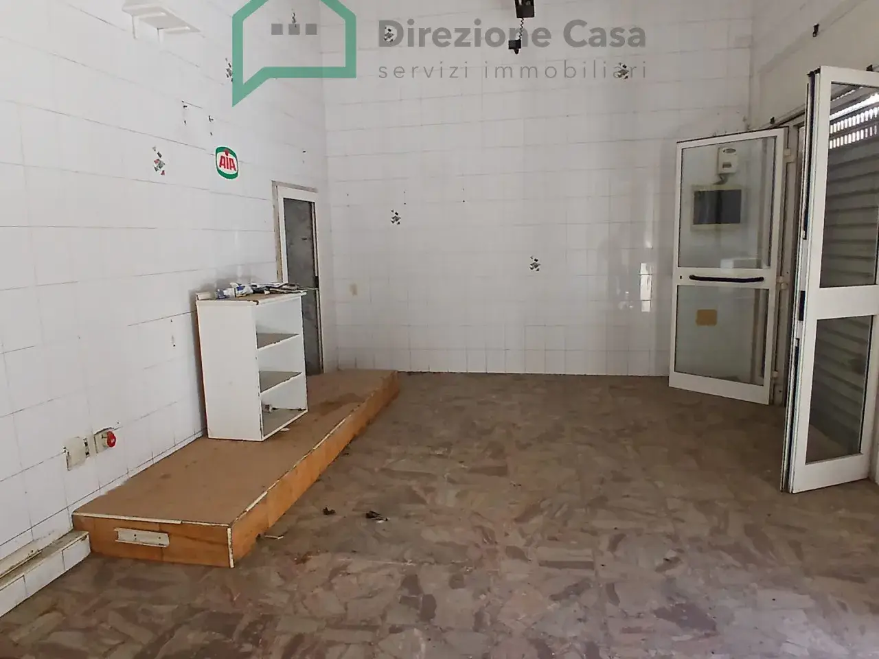 Negozio in Calata Capodichino, Napoli, {3} - Foto 1