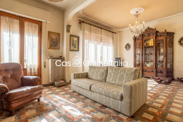 Detached house in Via Masaccio 10 Prato 10, Prato - Photo 1