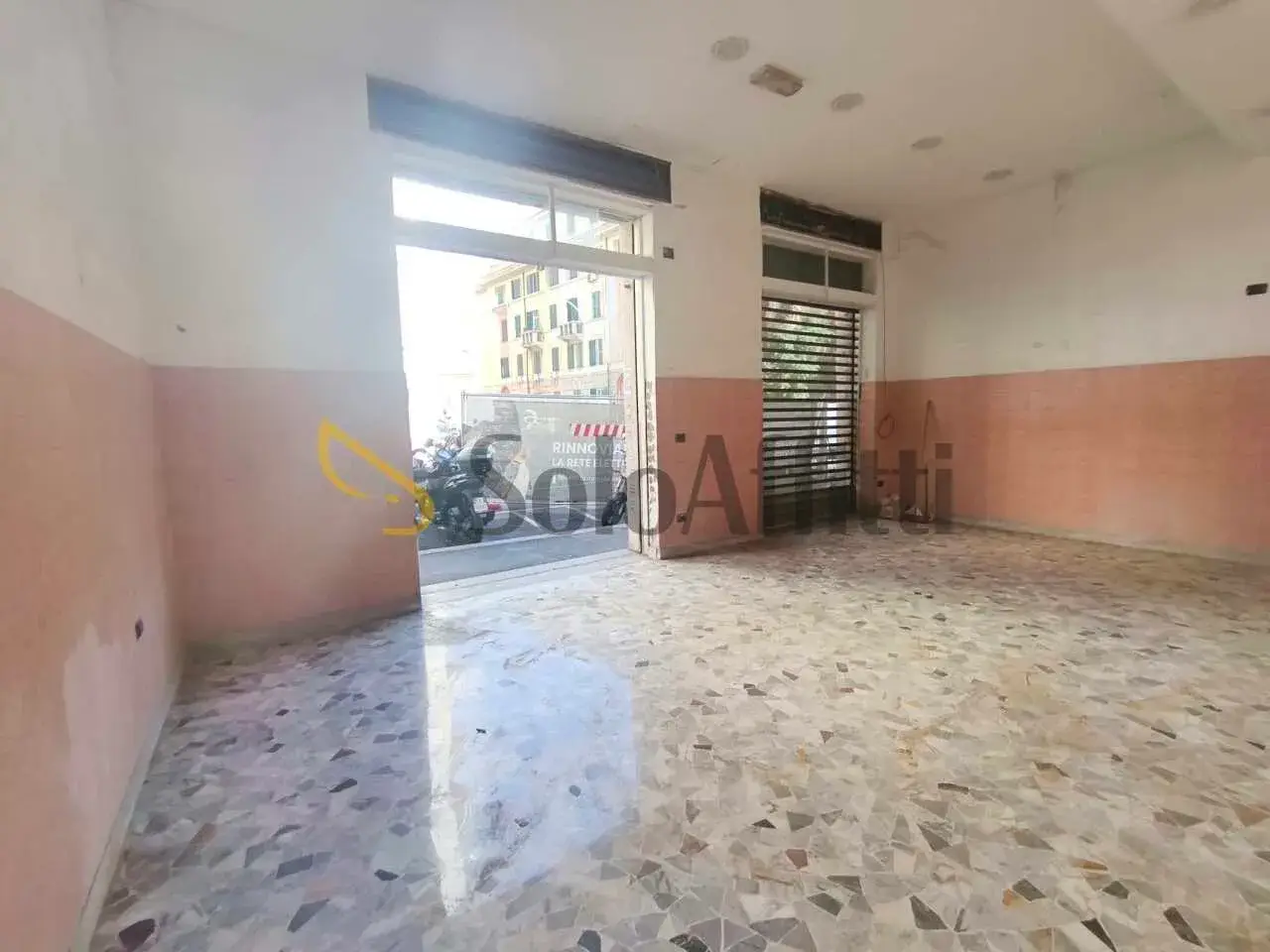 Negozio in Via Duccio Galimberti 15, Roma, {3} - Foto 2
