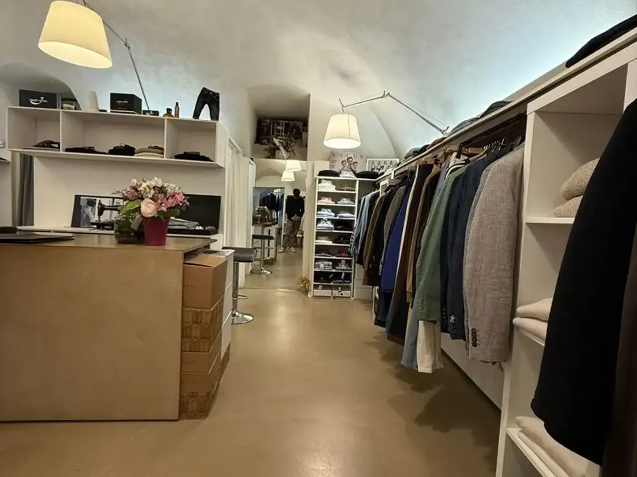 Esercizio commerciale in Via Sant'Ambrogio  2, Varazze, {3} - Foto 2