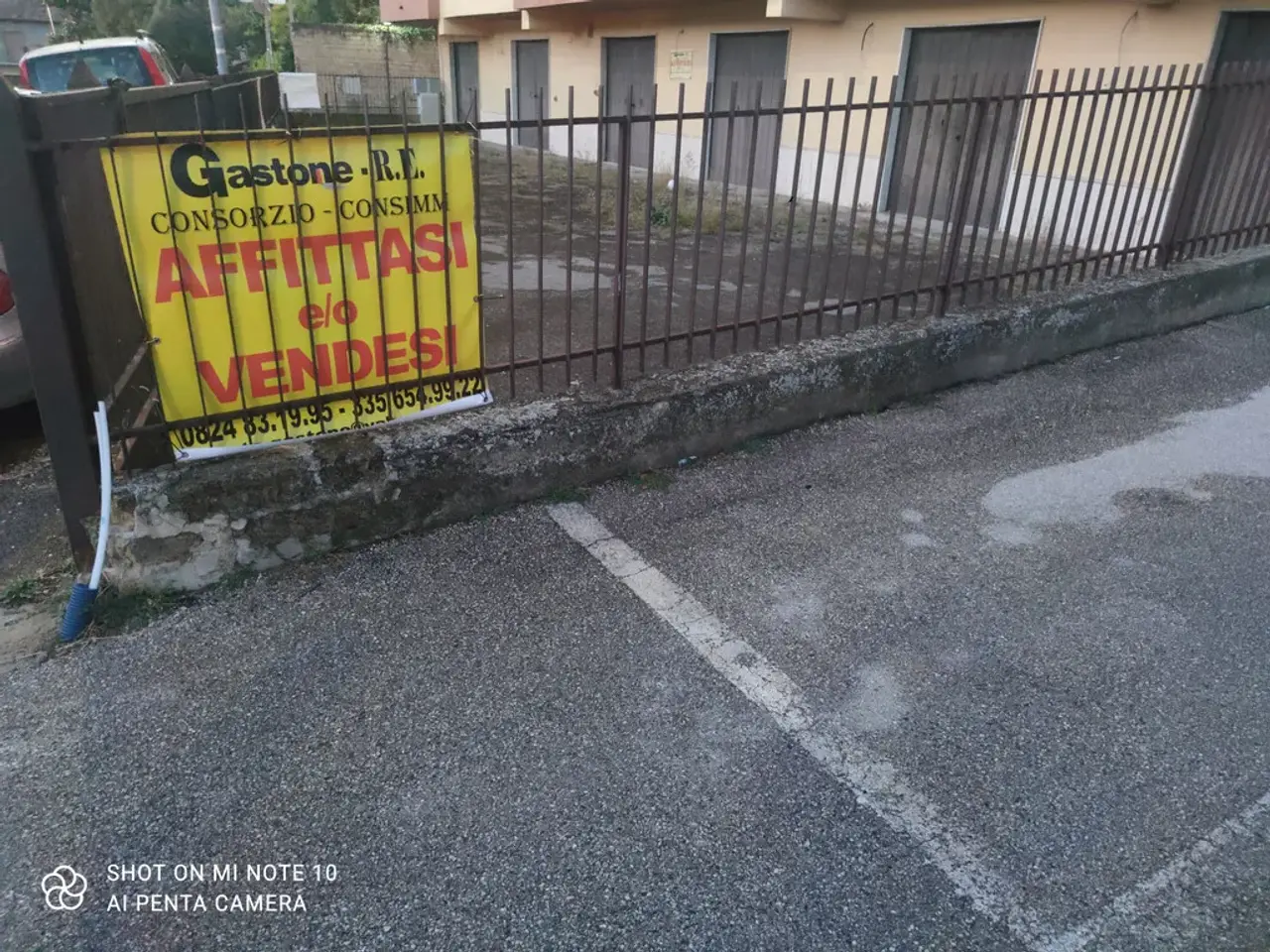 Negozio in Via Taburno, Montesarchio, {3} - Foto 1