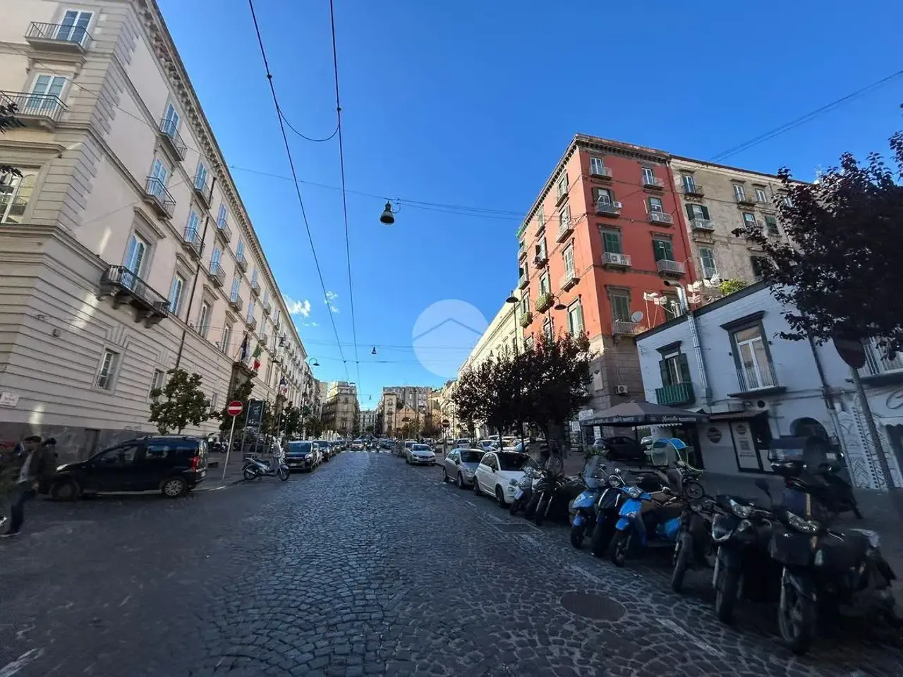 Magazzino in Via Oronzo Costa 40, Napoli, {3} - Foto 1
