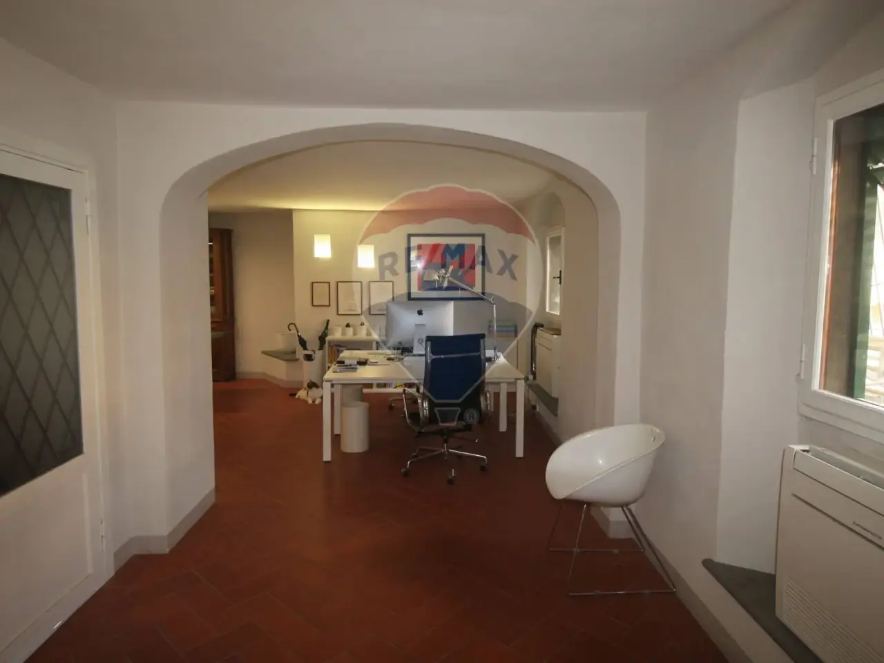 Ufficio in Piazza Varchi 14, Montevarchi, {3} - Foto 1