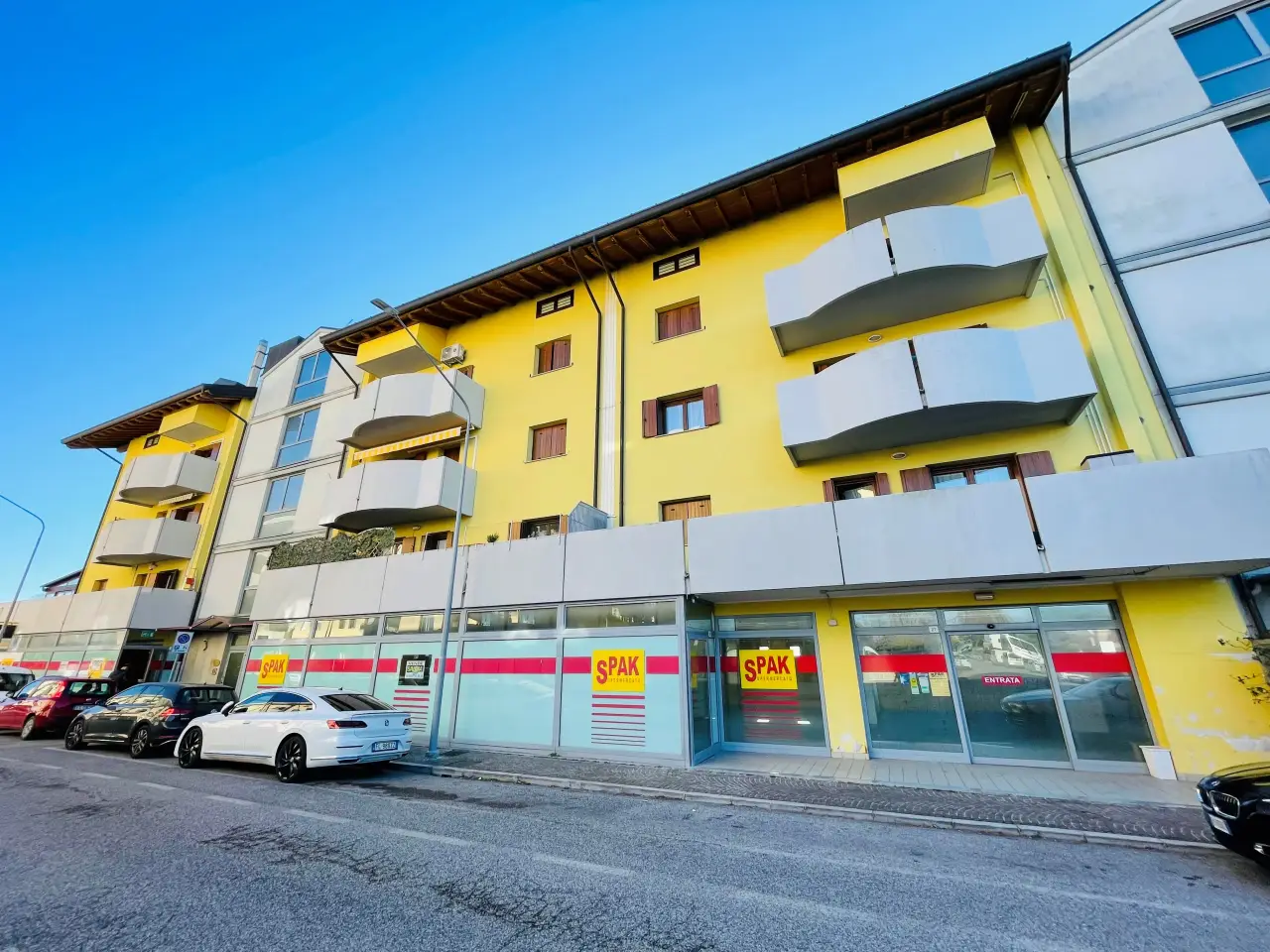 Negozio in , Udine, {3} - Foto 1