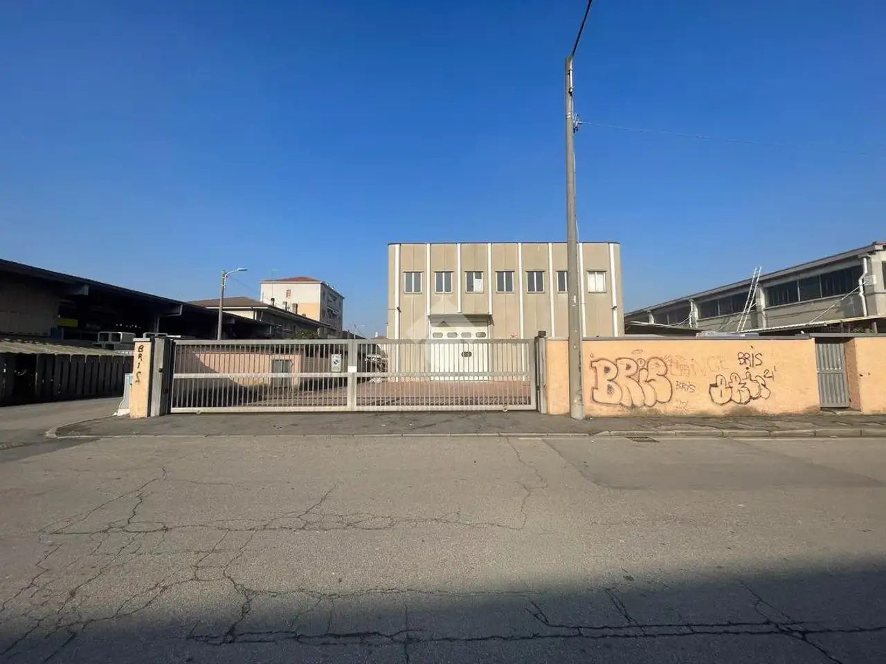 Capannone in Via Antonio Meucci 12, Nova Milanese, {3} - Foto 1
