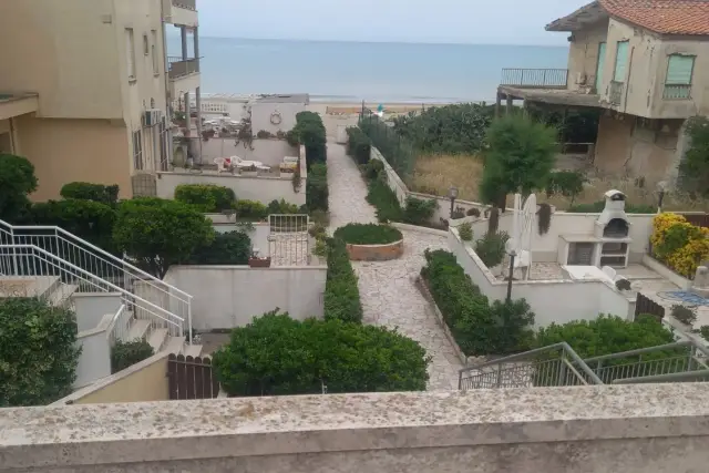 One-room flat in {3}, Lungomare delle Sirene - Photo 1