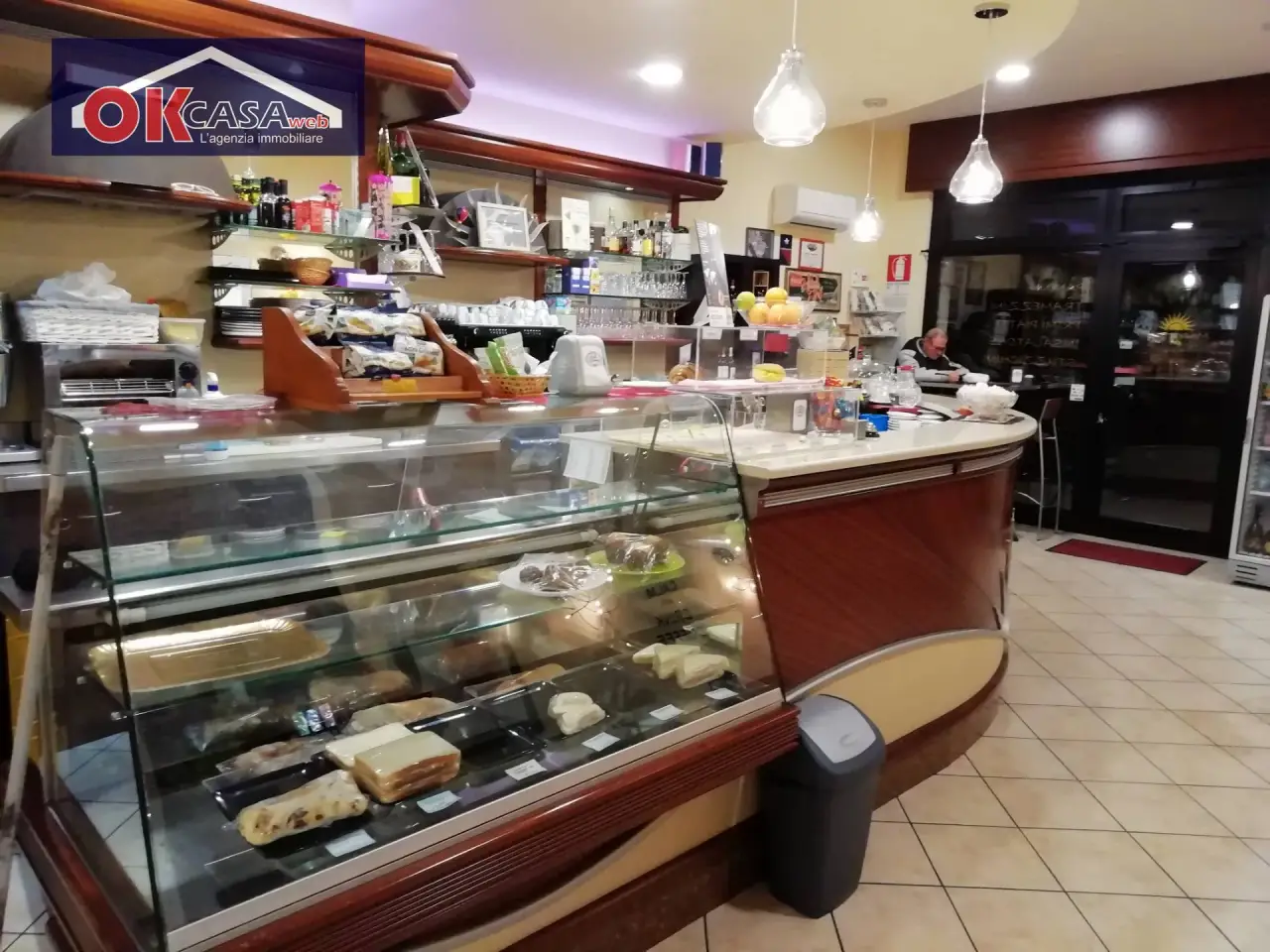Esercizio commerciale in Via Vigasio, Verona, {3} - Foto 2