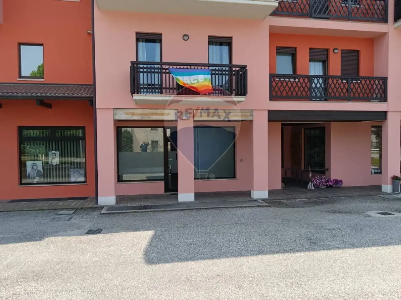 Negozio in Via dei Martiri 48, Borgo Valbelluna, {3} - Foto 1