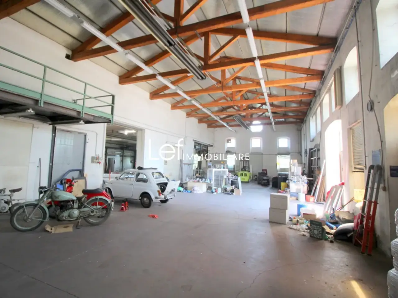 Capannone in , Vittorio Veneto, {3} - Foto 1