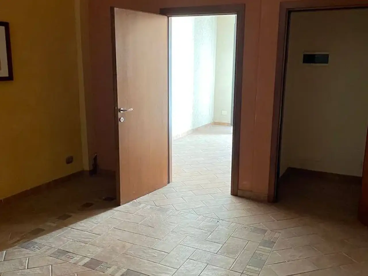 Ufficio in Via II Giugno, 33/a, Certaldo, Firenze, Certaldo, {3} - Foto 1
