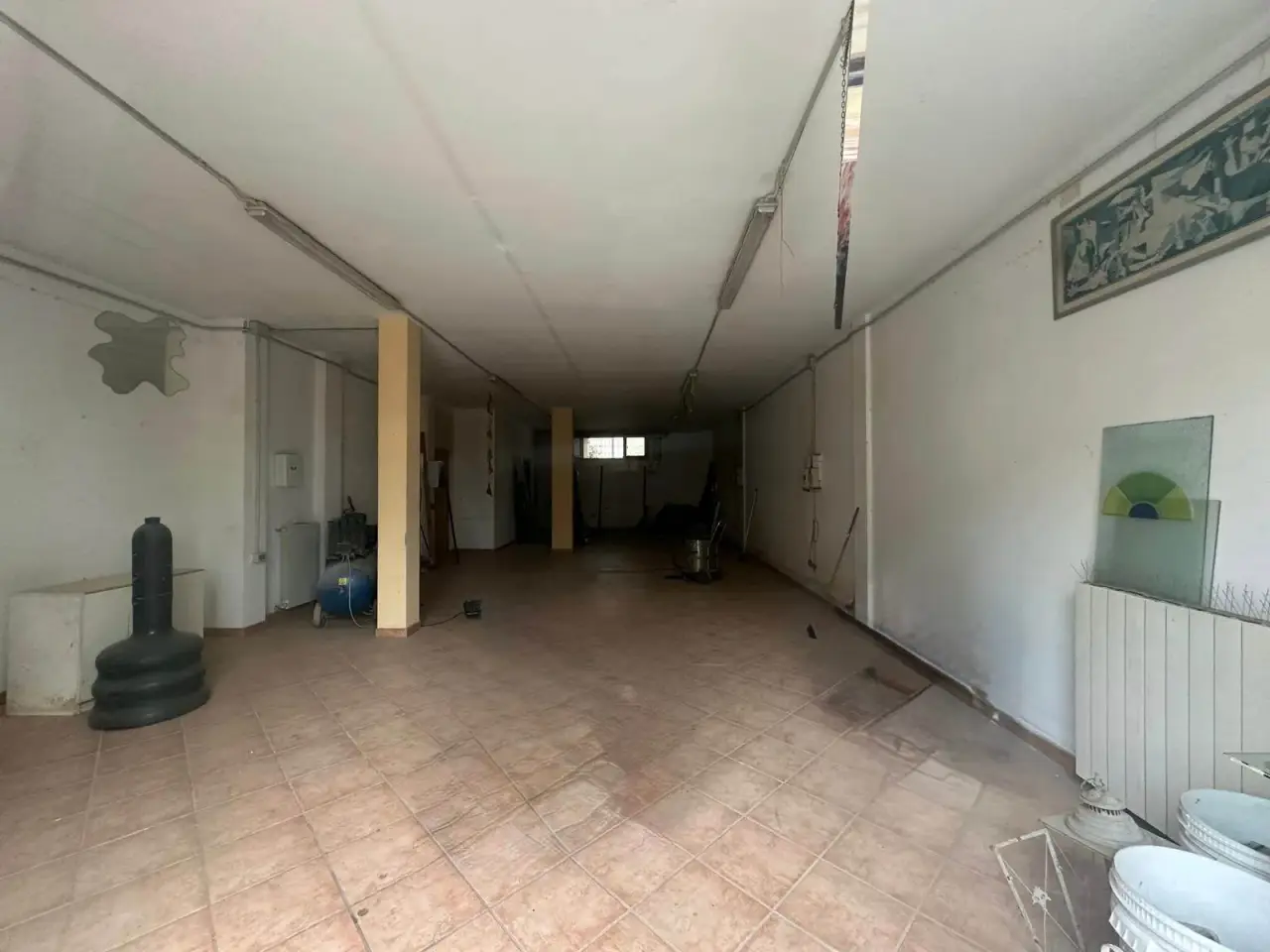 Negozio in , Cecina, {3} - Foto 1