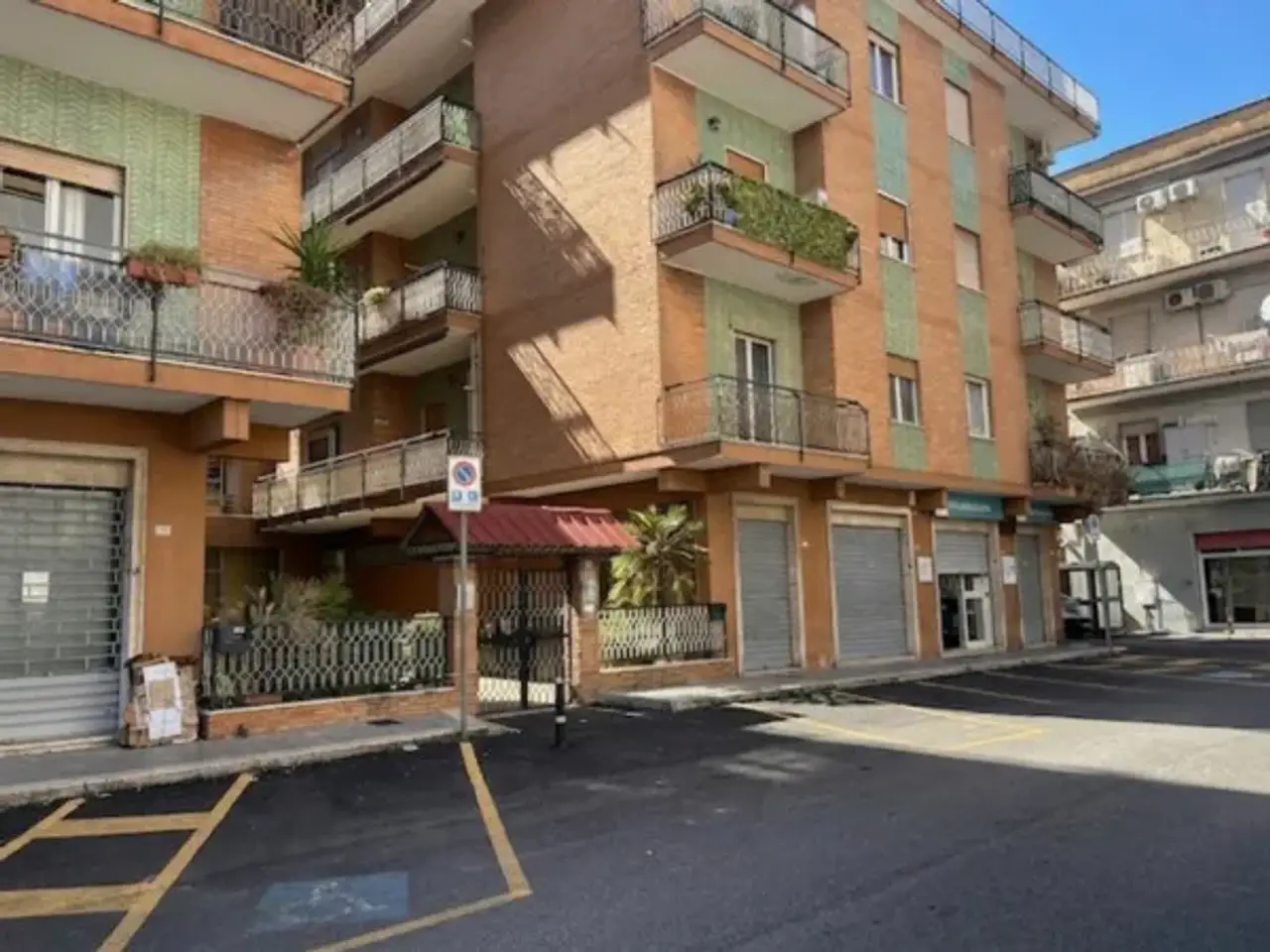 Ufficio in Via Galletti 8, Guidonia Montecelio, {3} - Foto 2