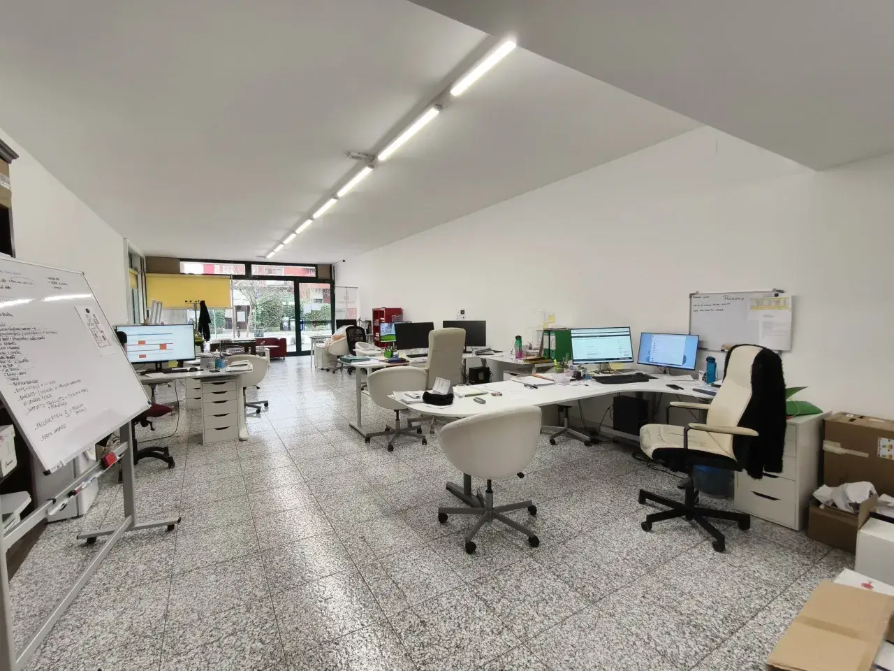 Negozio in Via Alessandro Volta, Abano Terme, {3} - Foto 1