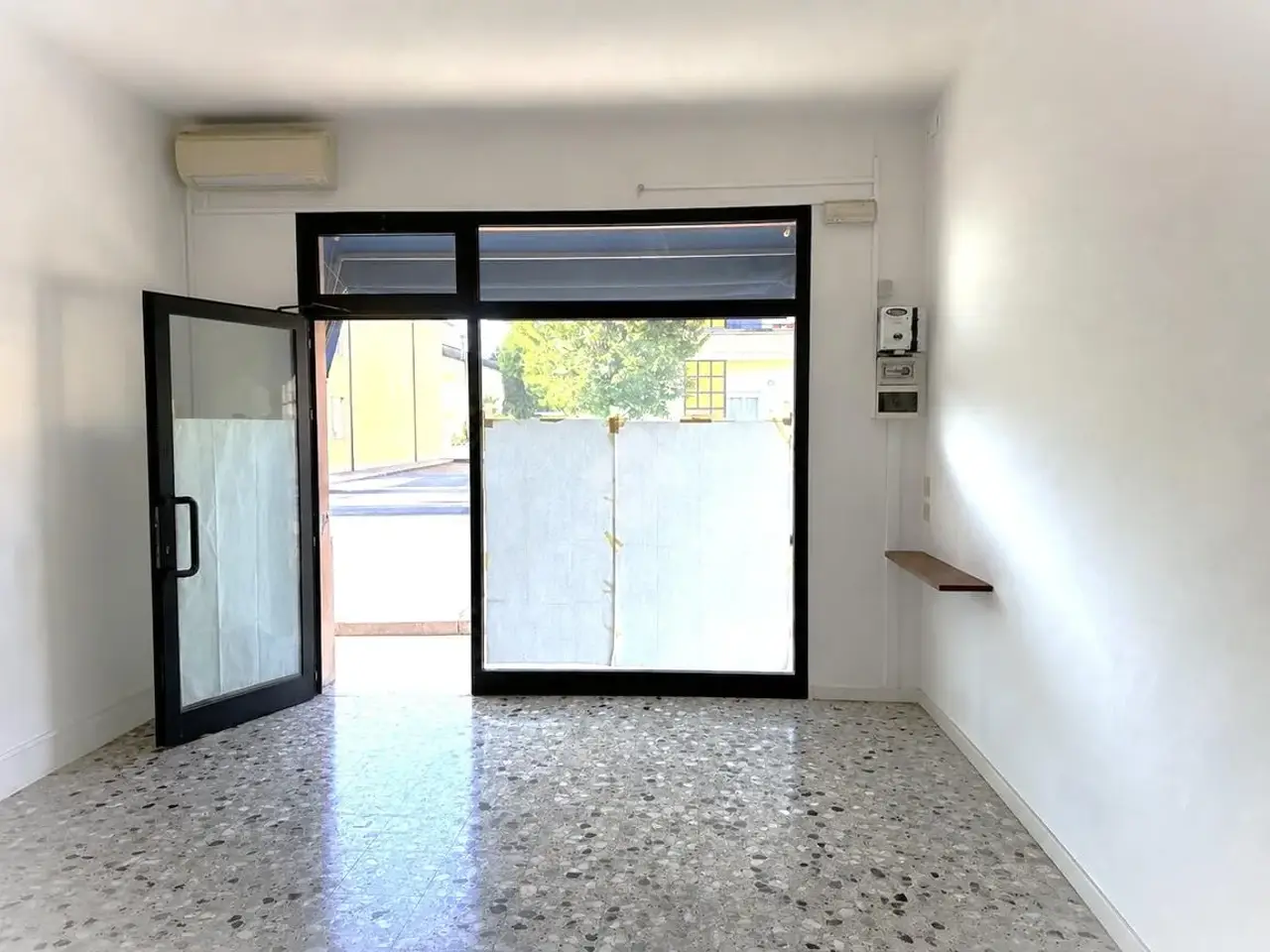 Negozio in Viale Matteotti 344 1, Cesena, {3} - Foto 1