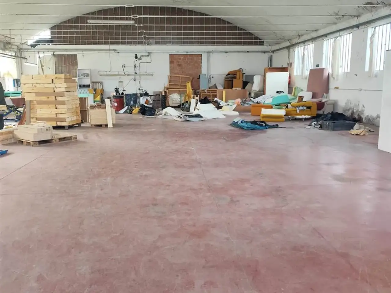 Laboratorio in , Quarrata, {3} - Foto 1