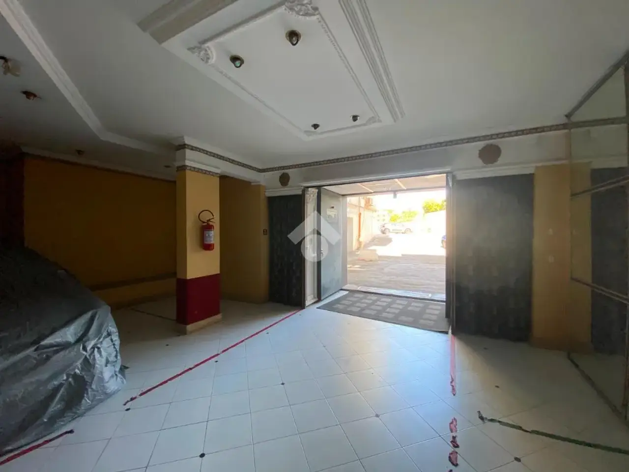 Magazzino in Via Campi Flegrei 8, Pozzuoli, {3} - Foto 2