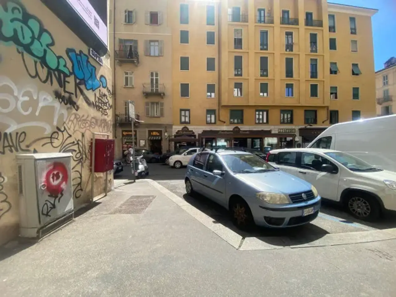 Negozio in Corso Alcide De Gasperi 4, Torino, {3} - Foto 1