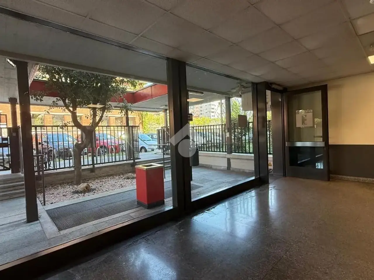 Ufficio in Corso Svizzera 185, Torino, {3} - Foto 2