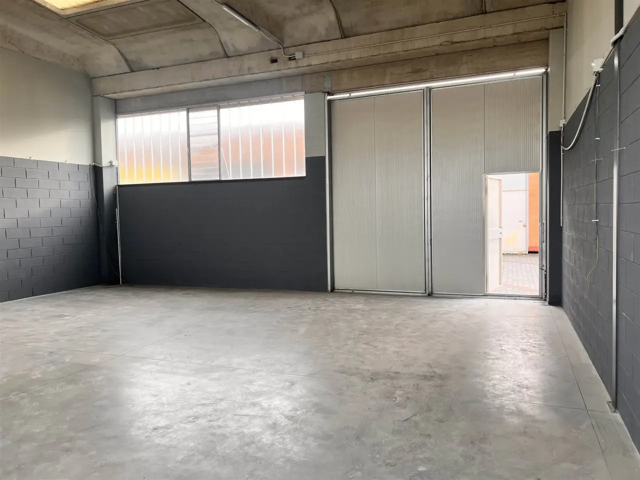 Magazzino in Via Nilde Iotti, Pieve Emanuele, {3} - Foto 1