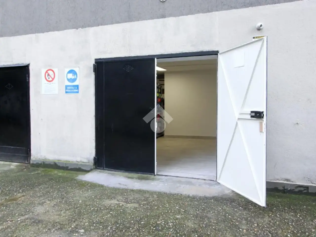 Magazzino in Via Cristoforo Colombo 1, San Giuliano Milanese, {3} - Foto 1