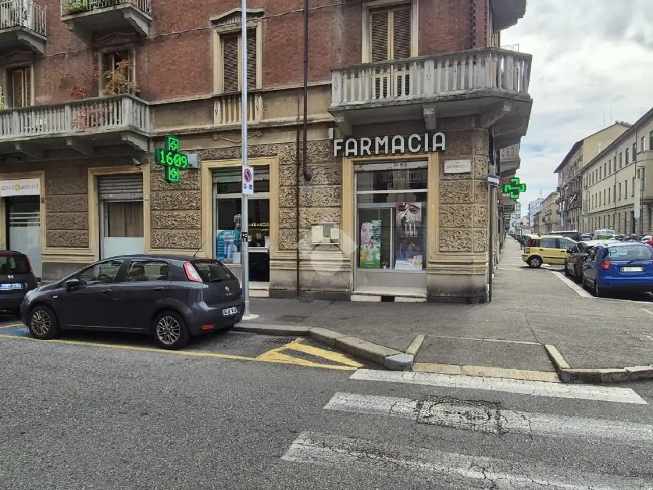 Negozio in Via Crescentino 34, Torino, {3} - Foto 2