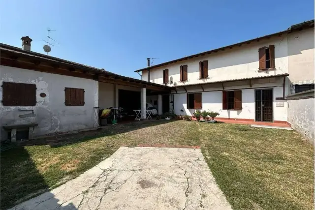 Detached house in Strada Provinciale 76, Soncino - Photo 1