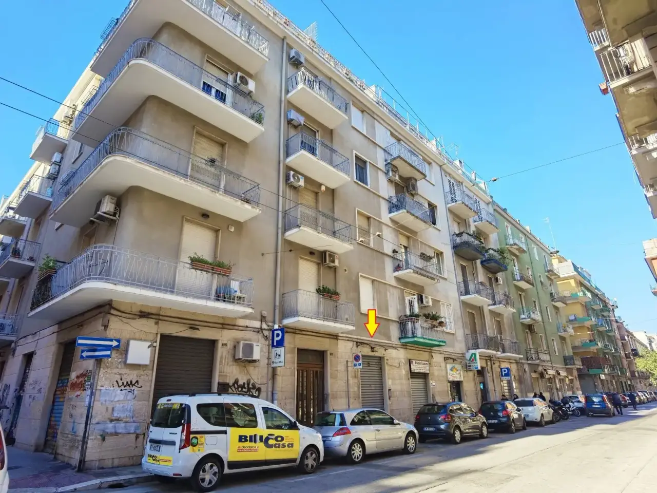 Negozio in Via dei Mille 101, Bari, {3} - Foto 1
