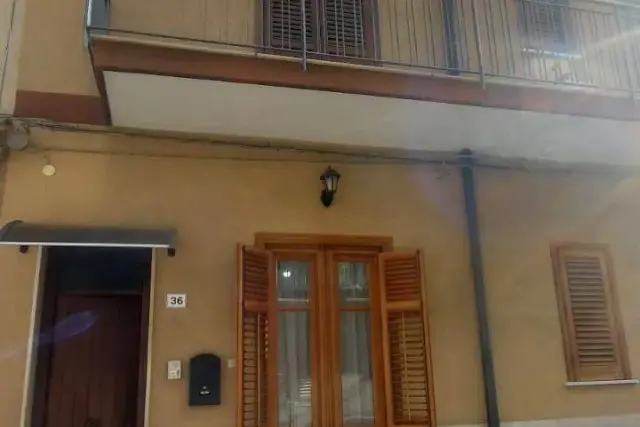 Detached house in Via Francesco Aguglia 36, Bagheria - Photo 1