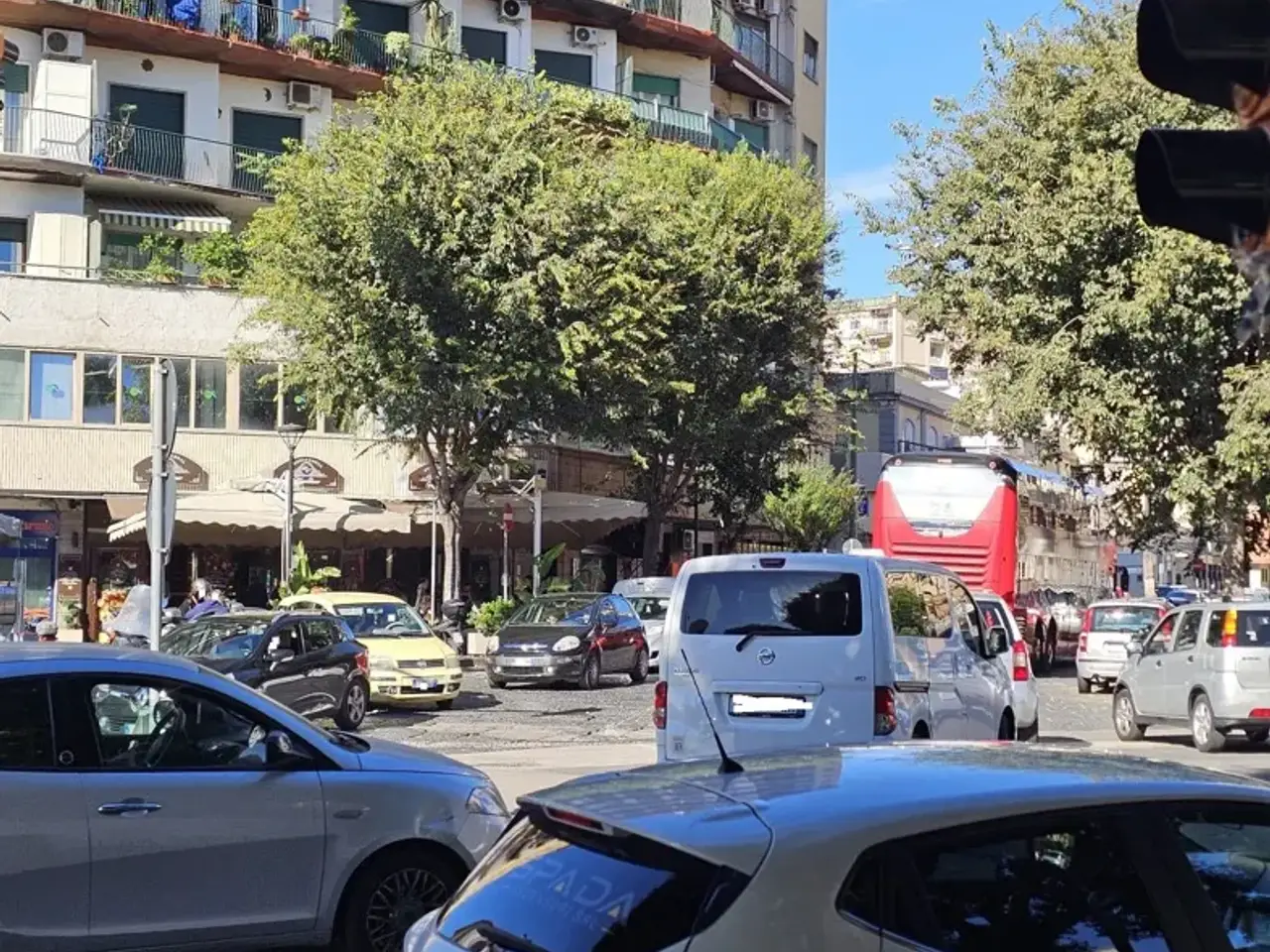 Negozio in Via Alfonso d'Avalos 25, Napoli, {3} - Foto 1