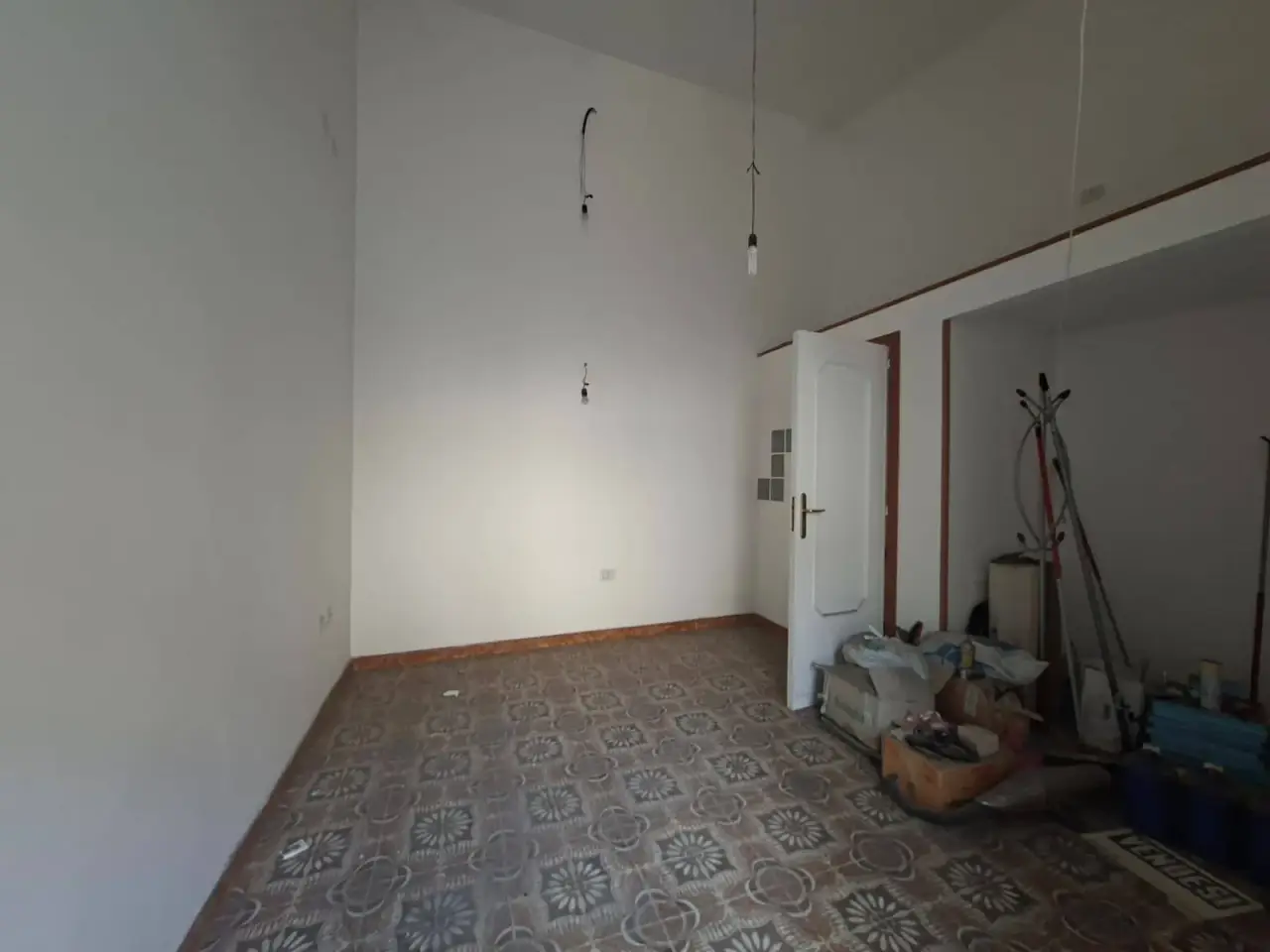 Negozio in Via Santacroce 16, Casagiove, {3} - Foto 1