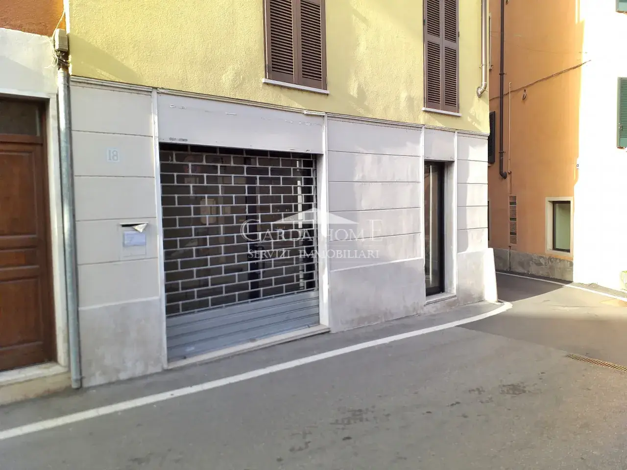 Negozio in Piazza Duomo, Desenzano Del Garda, {3} - Foto 2