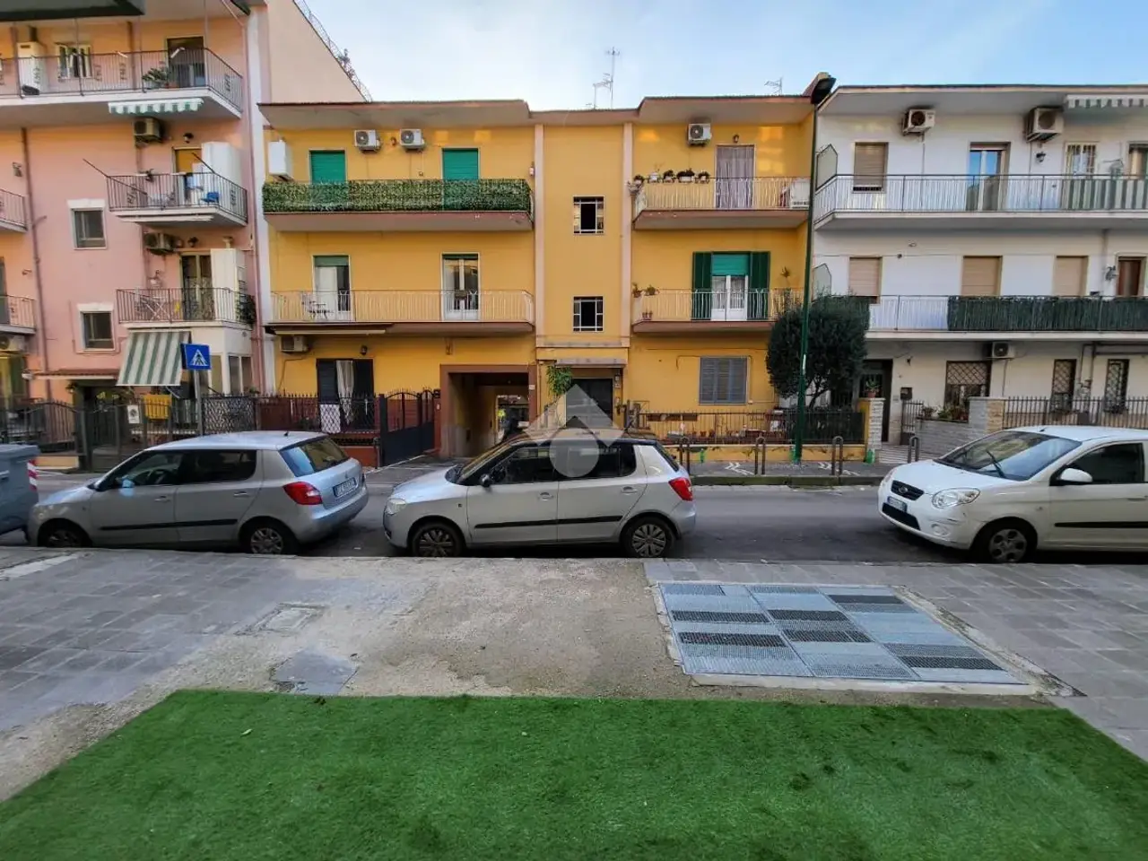 Negozio in Via Comunale Vecchia 83, Napoli, {3} - Foto 1