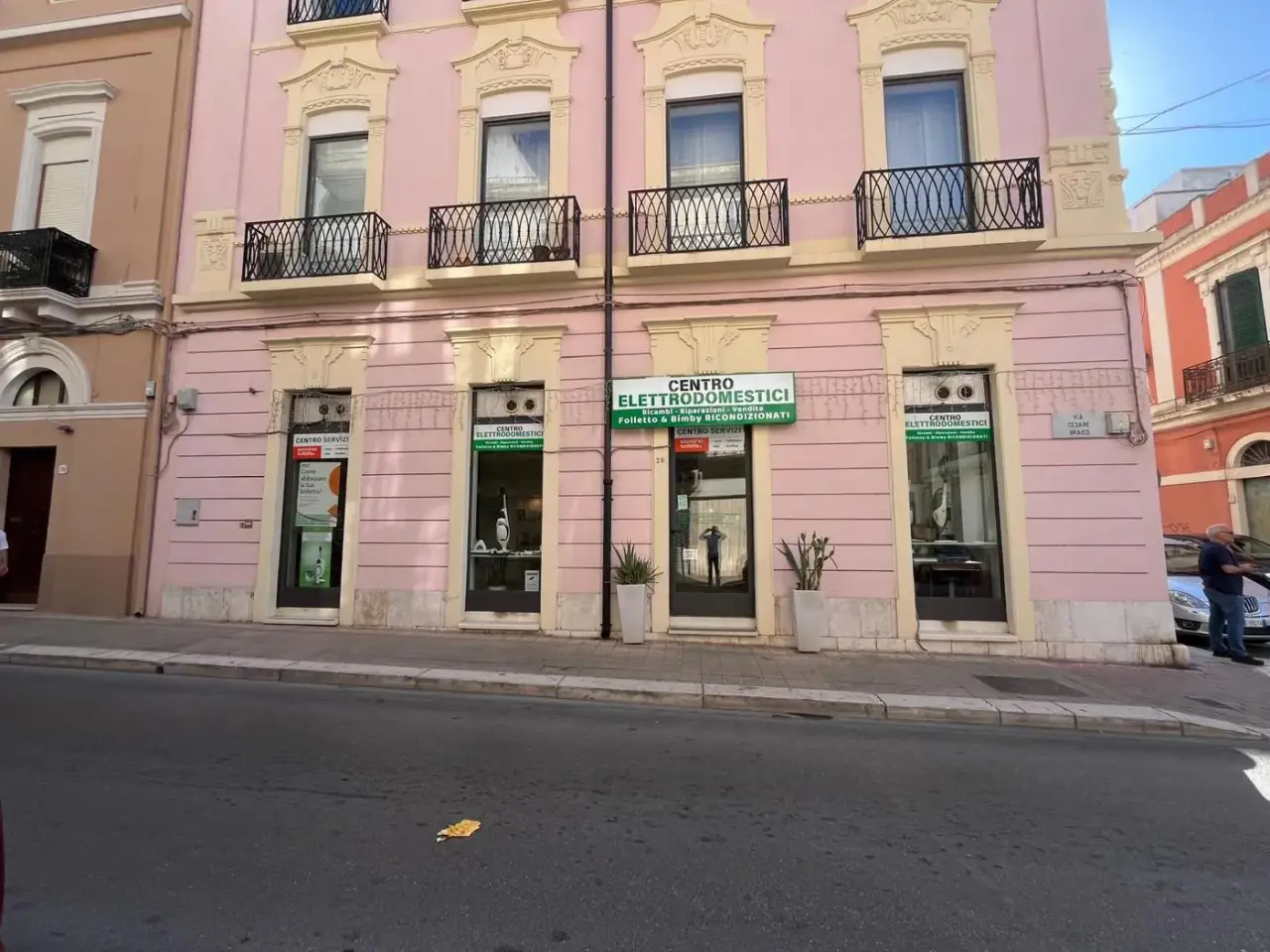Negozio in Via Cesare Braico  26, Brindisi, {3} - Foto 1
