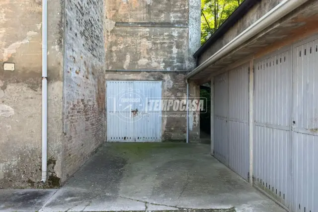 insertion image