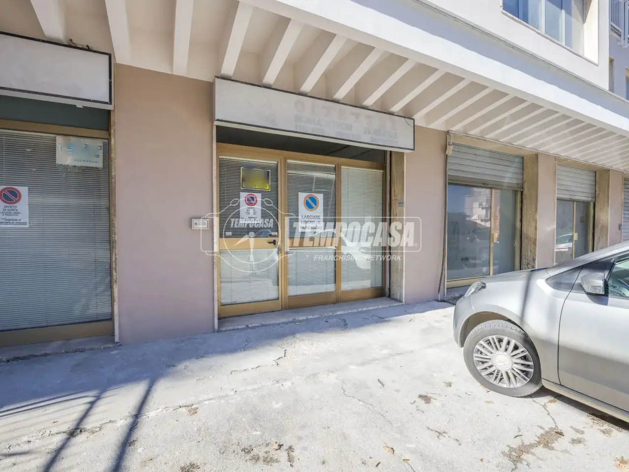 Magazzino in Via dei Velini, Macerata, {3} - Foto 1