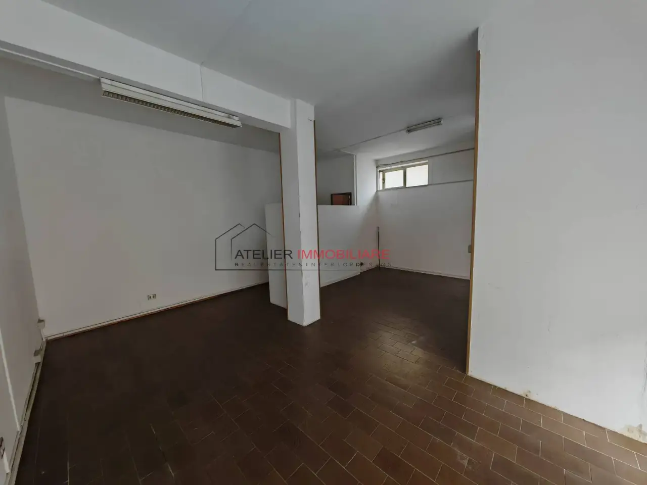 Negozio in Via Eugenio Criscione Lupis 69/71, Ragusa, {3} - Foto 2