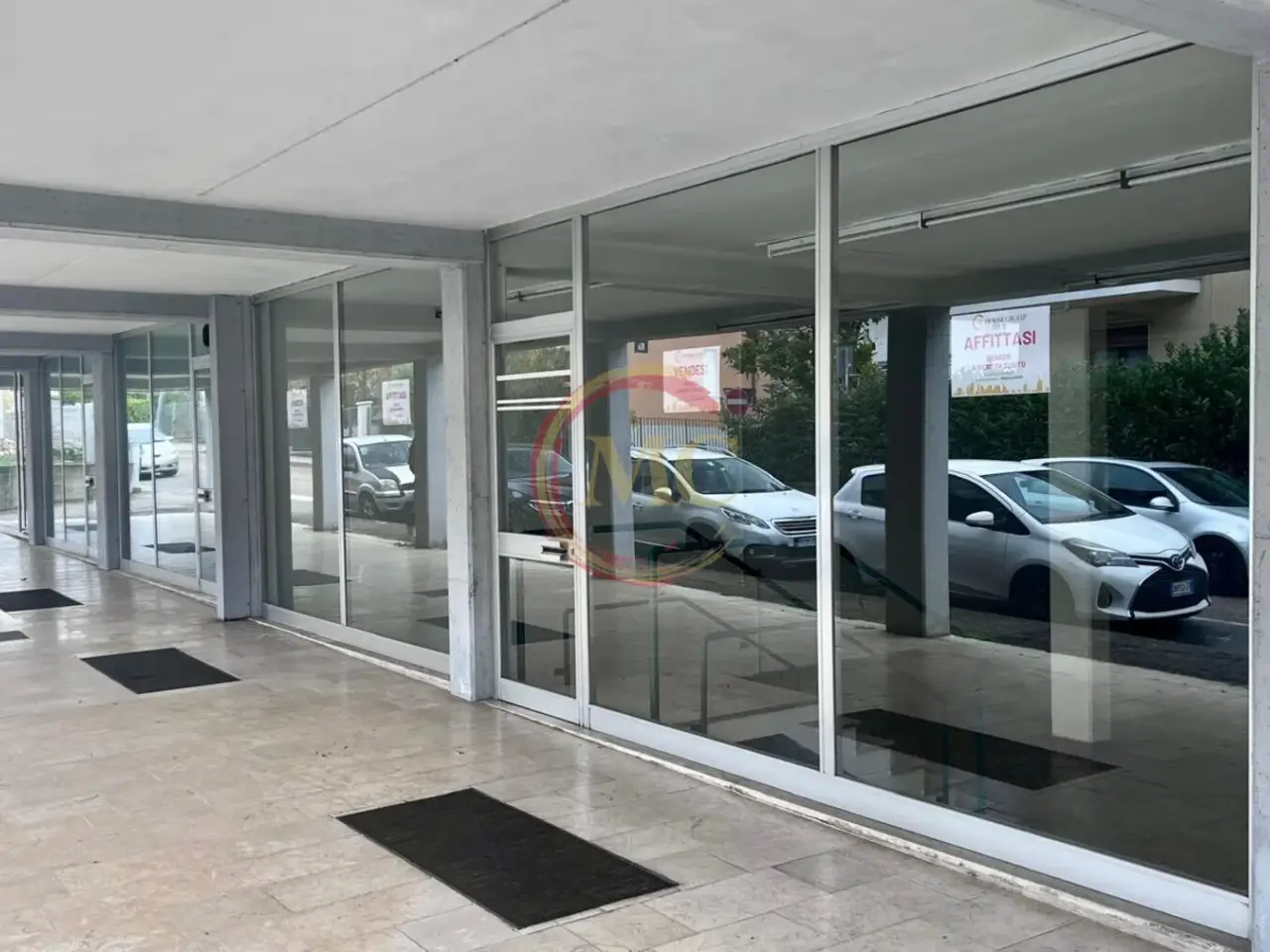 Locale commerciale in Via Trieste 28, Rovereto, {3} - Foto 2