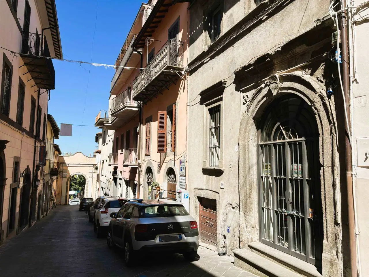 Negozio in Corso Cavour Montefiascone, Montefiascone, {3} - Foto 1