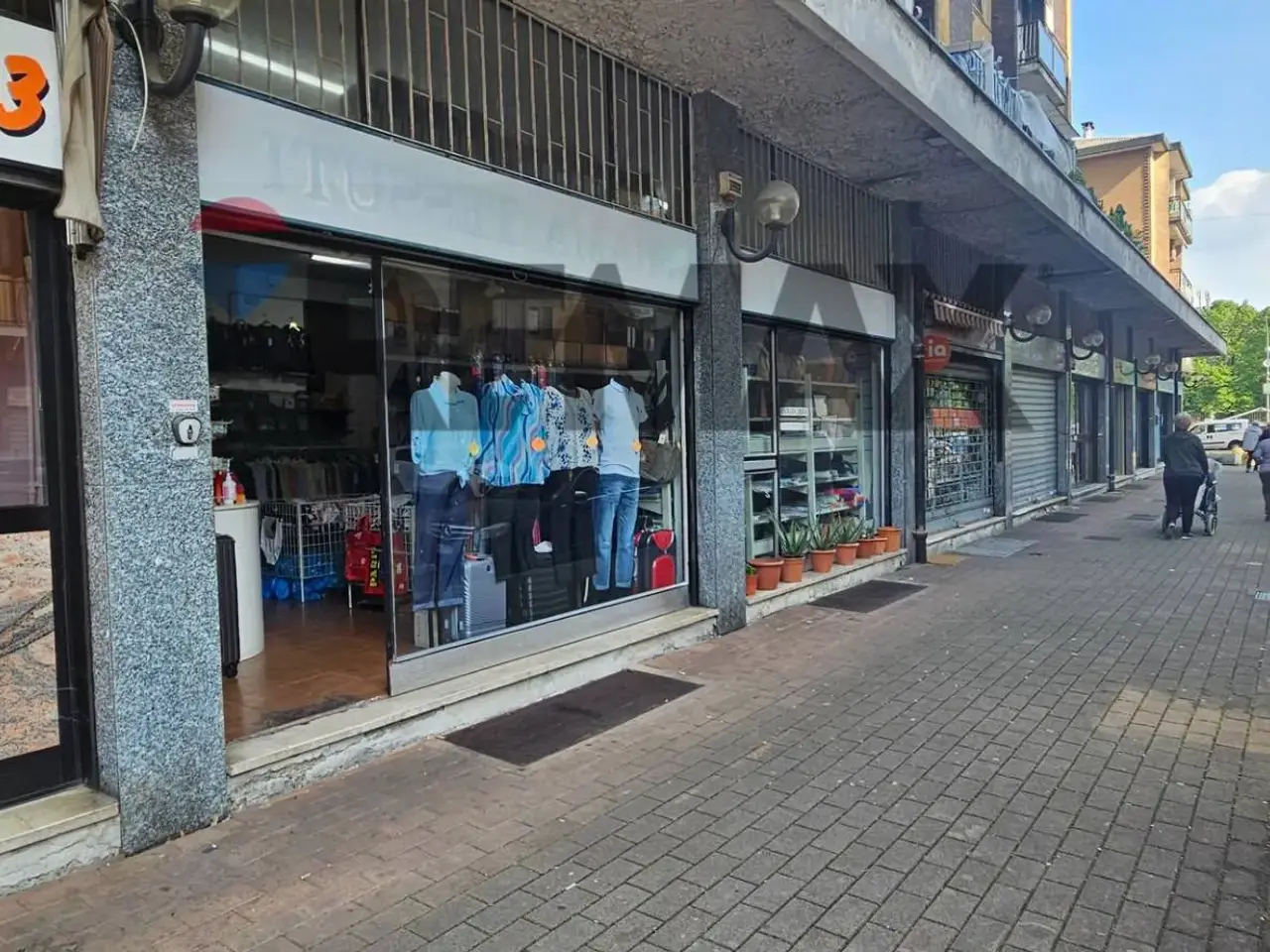 Esercizio commerciale in Via Sanremo 8, San Giuliano Milanese, {3} - Foto 2