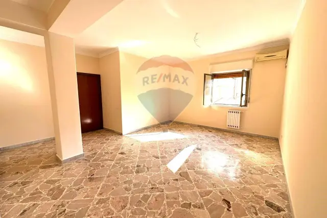 Apartament in Corso Raffaello 2, Mascalucia - Photo 1