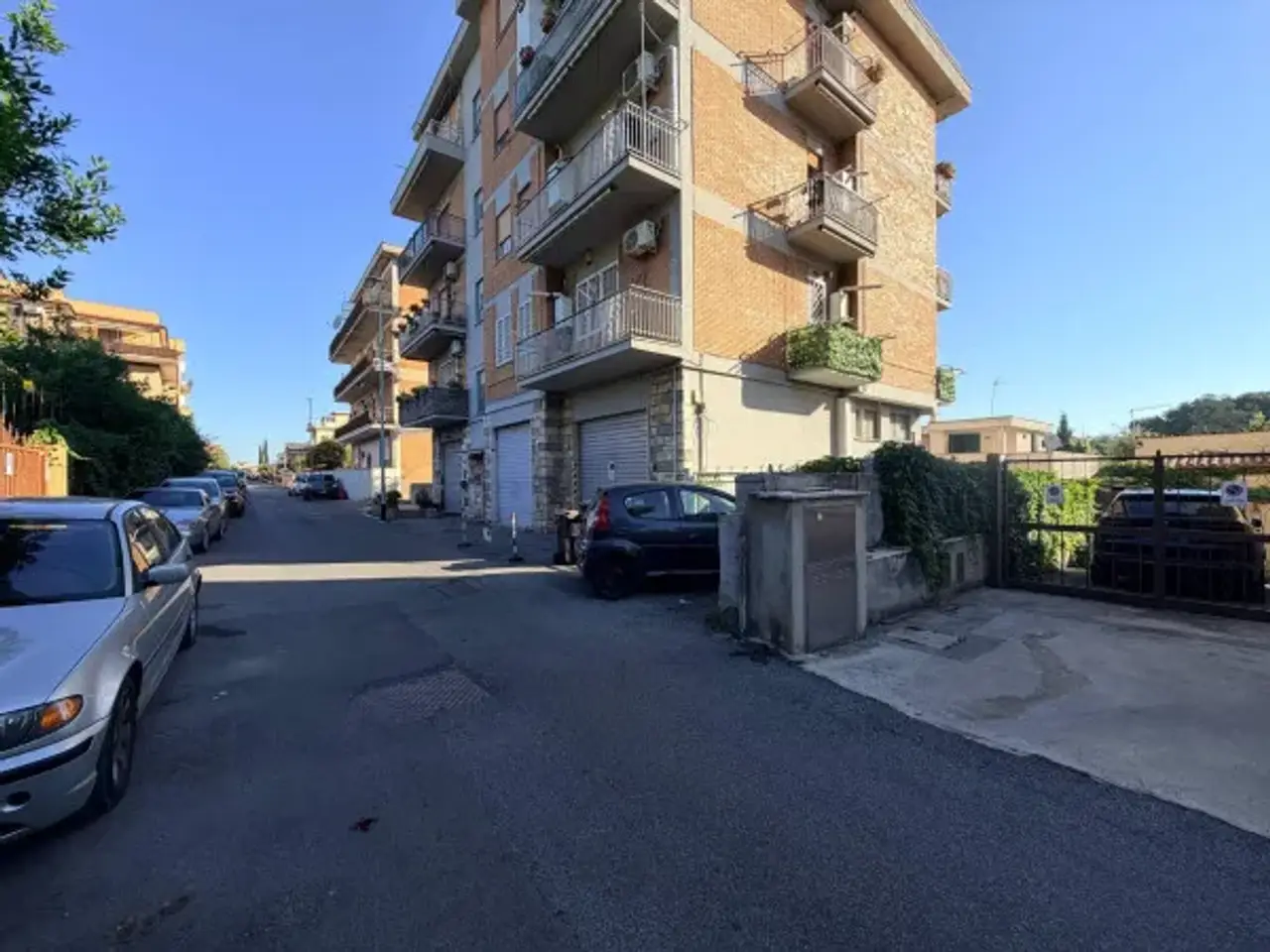 Negozio in Via Assoro, Roma, {3} - Foto 1