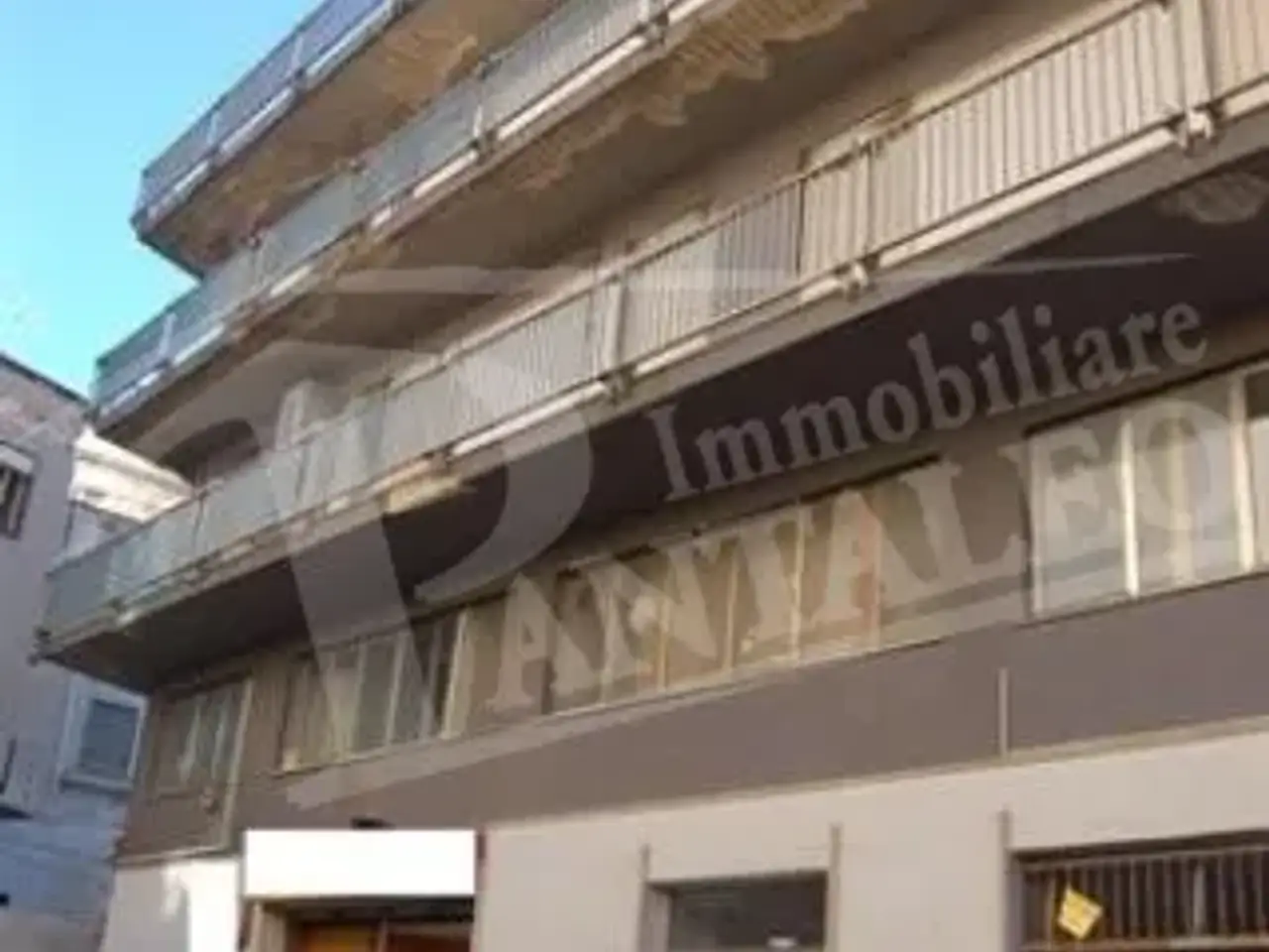 Esercizio commerciale in 
Piazza San Matteo									, 
Marsala									, Marsala, {3} - Foto 1