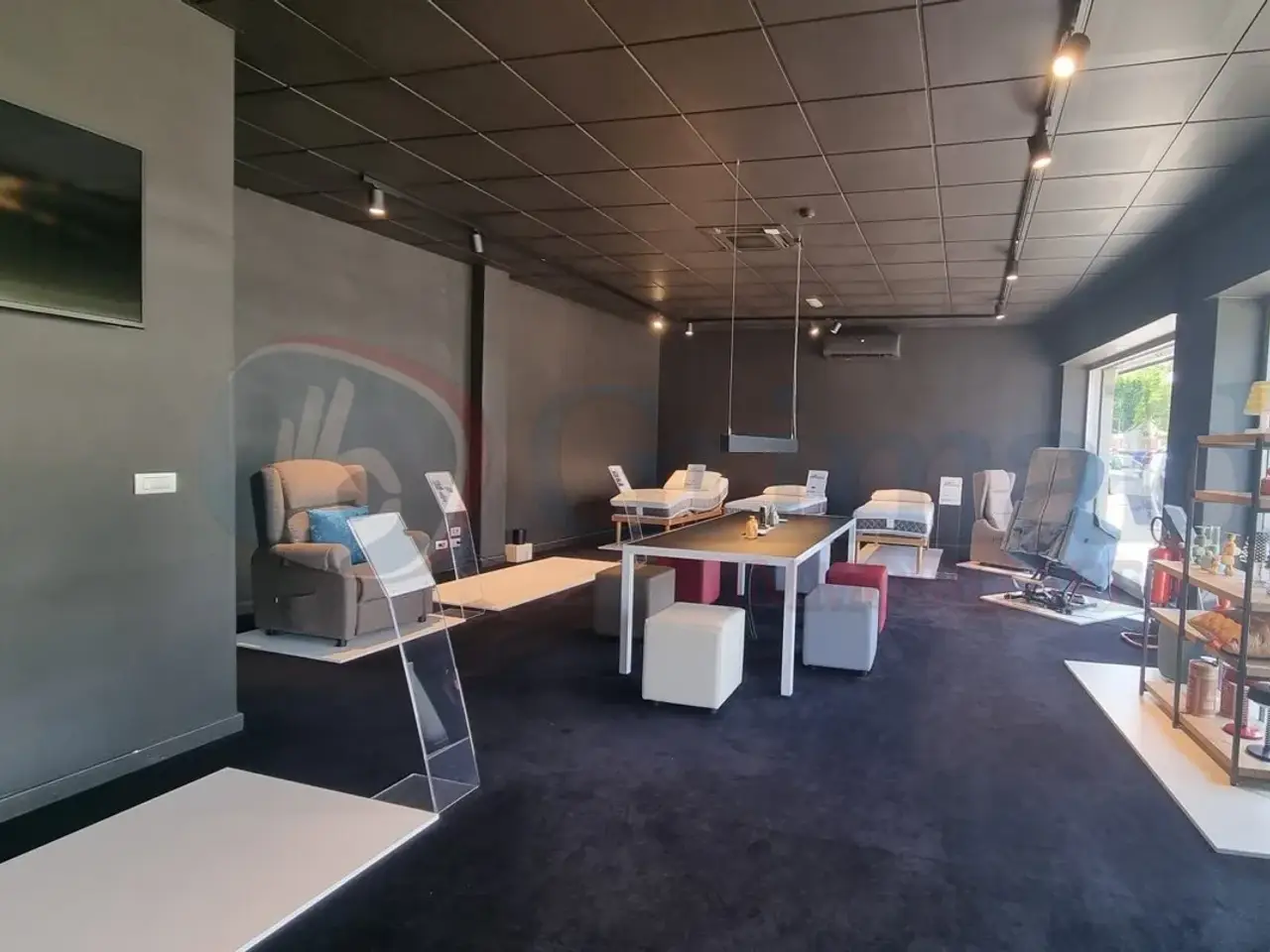 Negozio in Via della Resistenza 76, Bari, {3} - Foto 2
